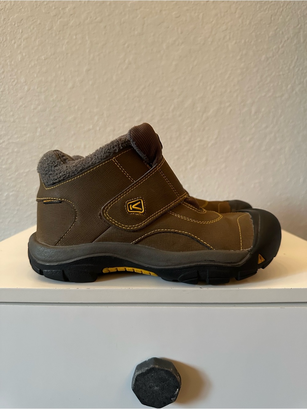 Keen // Kids Brown and Gray Ankle Winter Boots
